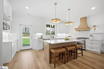 505 Avon Drive, Taylors, SC 29687 - Photo 3