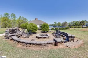 303 Farmers Market St, Taylors, SC 29687 - Photo 7