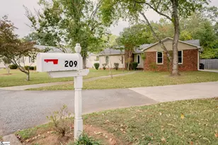 209 Governors Square, Greer, SC 29650 - Photo 3