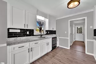 1509 Crestview Rd, Easley, SC 29642 - Photo 9