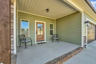 521 Hillview Knl Ln, Greer, SC 29651 - Photo 3