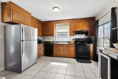 200 Yorkshire Drive, Spartanburg, SC 29301 - Photo 9