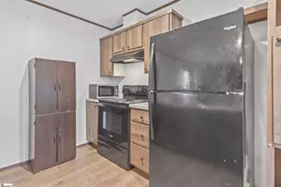 110 Hideaway Dr, Sunset, SC 29685 - Photo 3