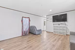 110 Hideaway Dr, Sunset, SC 29685 - Photo 5