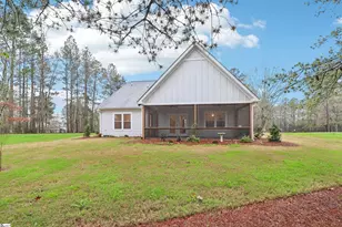 401 Grand Harbor Blvd, Ninety Six, SC 29666 - Photo 5