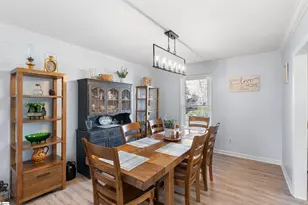 218 Crestwood Dr, Greenville, SC 29609 - Photo 3