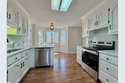 106 Claremont Court, Easley, SC 29642 - Photo 3