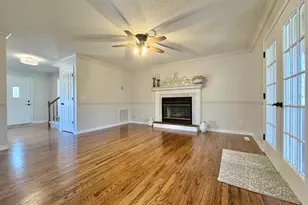 106 Claremont Ct, Easley, SC 29642 - Photo 9