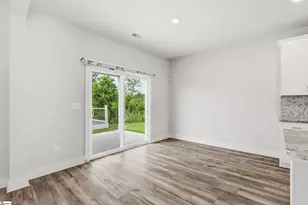 232 Roderick Ln, Greenville, SC 29605 - Photo 7