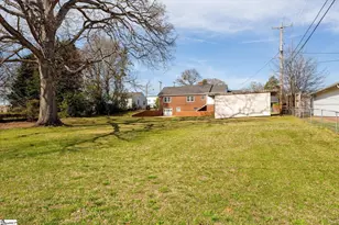 303 Pennsylvania Ave, Greer, SC 29650 - Photo 37