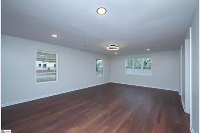 136 Moore Street, Wellford, SC 29385 - Photo 17