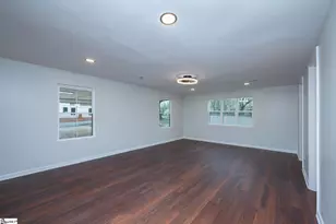 136 Moore St, Wellford, SC 29385 - Photo 17