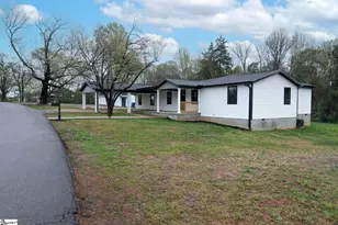 136 Moore St, Wellford, SC 29385 - Photo 1