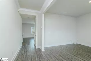 325 Roderick Ln, Greenville, SC 29605 - Photo 5