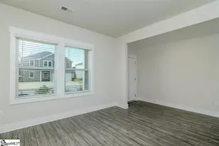 325 Roderick Ln, Greenville, SC 29605 - Photo 7