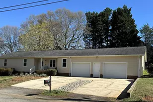 111 Cox St, Travelers Rest, SC 29690 - Photo 1