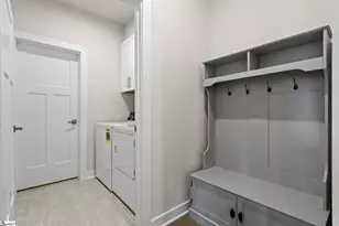 356 Hollythorpe Ln, Fountain Inn, SC 29644 - Photo 7