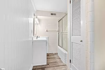 201 Augusta Street, Easley, SC 29640 - Photo 21