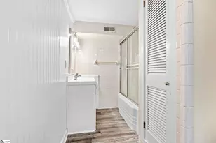 201 Augusta St, Easley, SC 29640 - Photo 21