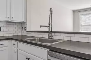 510 Meritage St, Greer, SC 29651 - Photo 9