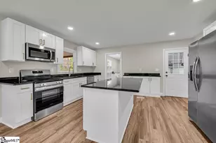 11 Confederate Cir, Taylors, SC 29687 - Photo 9