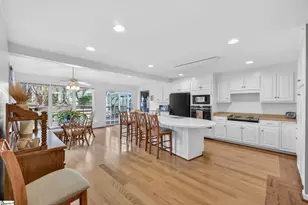 7 Tara Ave, Taylors, SC 29687 - Photo 9