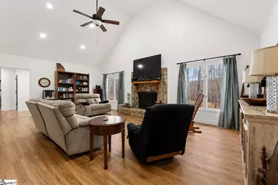130 Dogwood Terrace, Marietta, SC 29661 - Photo 15