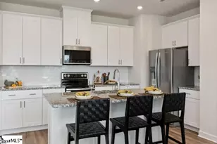 702 Cozy Blf Rd, Spartanburg, SC 29301 - Photo 3