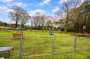 615 Fairview St, Fountain Inn, SC 29644 - Photo 9