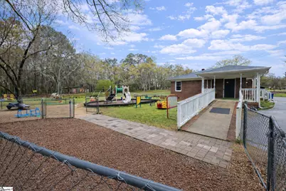 615 Fairview Street, Fountain Inn, SC 29644 - Photo 5