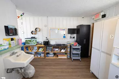 615 Fairview Street, Fountain Inn, SC 29644 - Photo 17