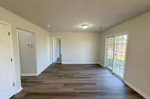 2 Ames Ct, Taylors, SC 29687 - Photo 3