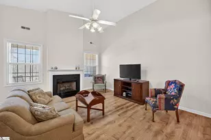 920 Medora Dr, Greer, SC 29650 - Photo 9