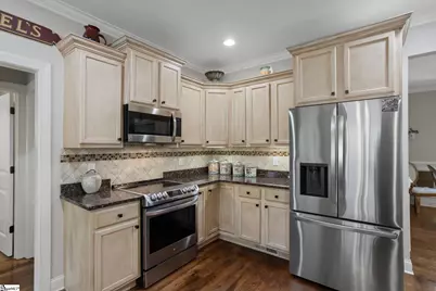 209 Scenic River Way, Taylors, SC 29687 - Photo 9