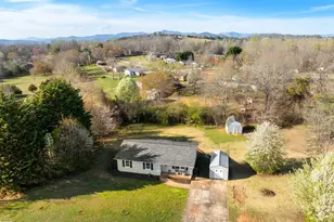 110 N Blue Ridge Cir, Pickens, SC 29671 - Photo 27