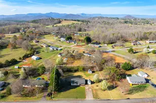 110 N Blue Ridge Cir, Pickens, SC 29671 - Photo 3