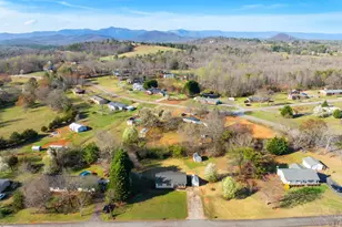 110 N Blue Ridge Cir, Pickens, SC 29671 - Photo 29