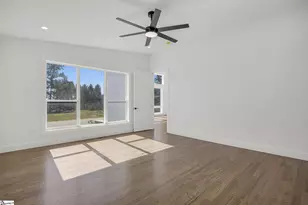 8 Village Crest Dr, Greenville, SC 29607 - Photo 23