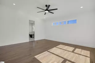 8 Village Crest Dr, Greenville, SC 29607 - Photo 21