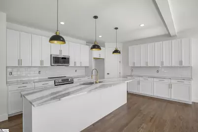 8 Village Crest Drive, Greenville, SC 29607 - Photo 17