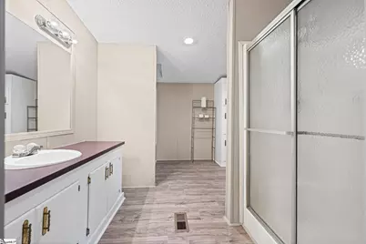 136 W Freedom Wood Drive, Liberty, SC 29657 - Photo 5