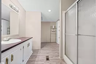 136 W Freedom Wood Dr, Liberty, SC 29657 - Photo 5