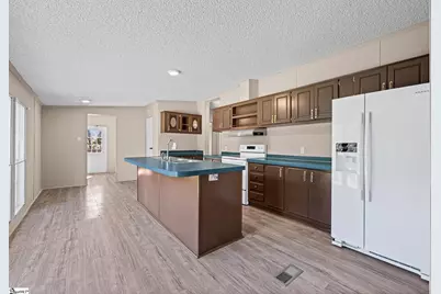 136 W Freedom Wood Drive, Liberty, SC 29657 - Photo 7