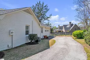 28 Isbell Ln, Greenville, SC 29607 - Photo 33