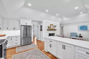 28 Isbell Ln, Greenville, SC 29607 - Photo 13