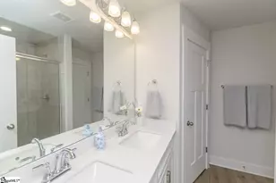 205 Shallons Dr, Greenville, SC 29609 - Photo 9