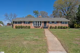 101 Benjamin Ave, Greer, SC 29651 - Photo 1