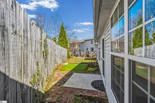 71 Huntress Dr, Greer, SC 29651 - Photo 25