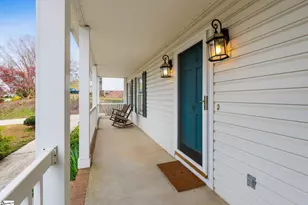 9 Black Knob Ct, Greenville, SC 29609 - Photo 5