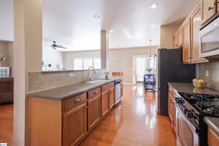 1008 Kangley Dr, Simpsonville, SC 29681 - Photo 7